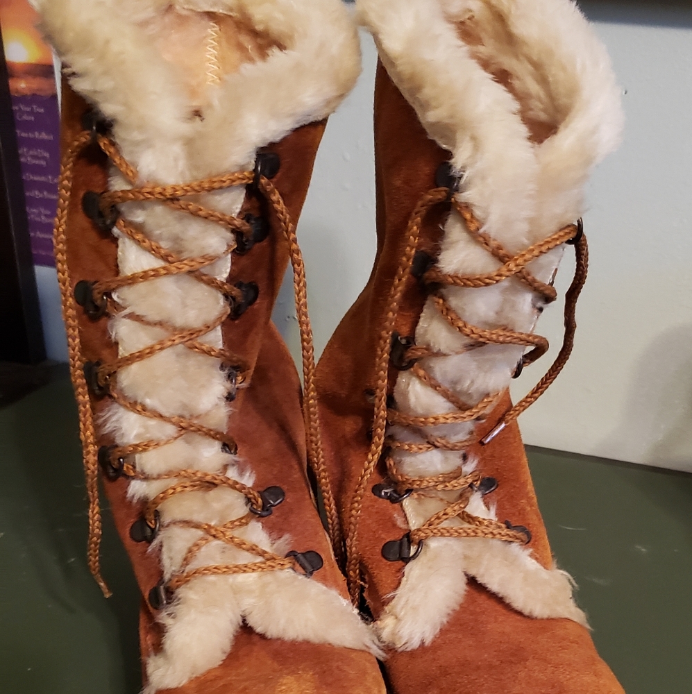 Aspen lether boots w fur lining